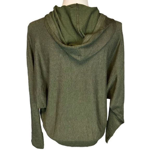CYRUS NWT forest dark green pullover hoodie knit top women’s large new with tags - Picture 3 of 9